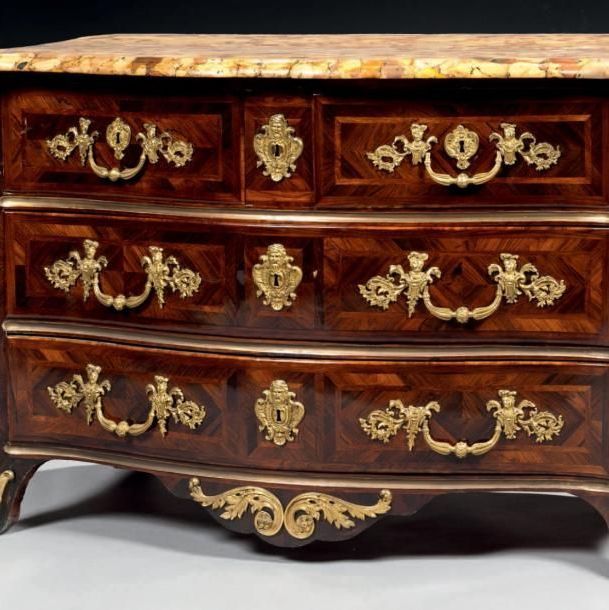 Louis XV period chest of drawers