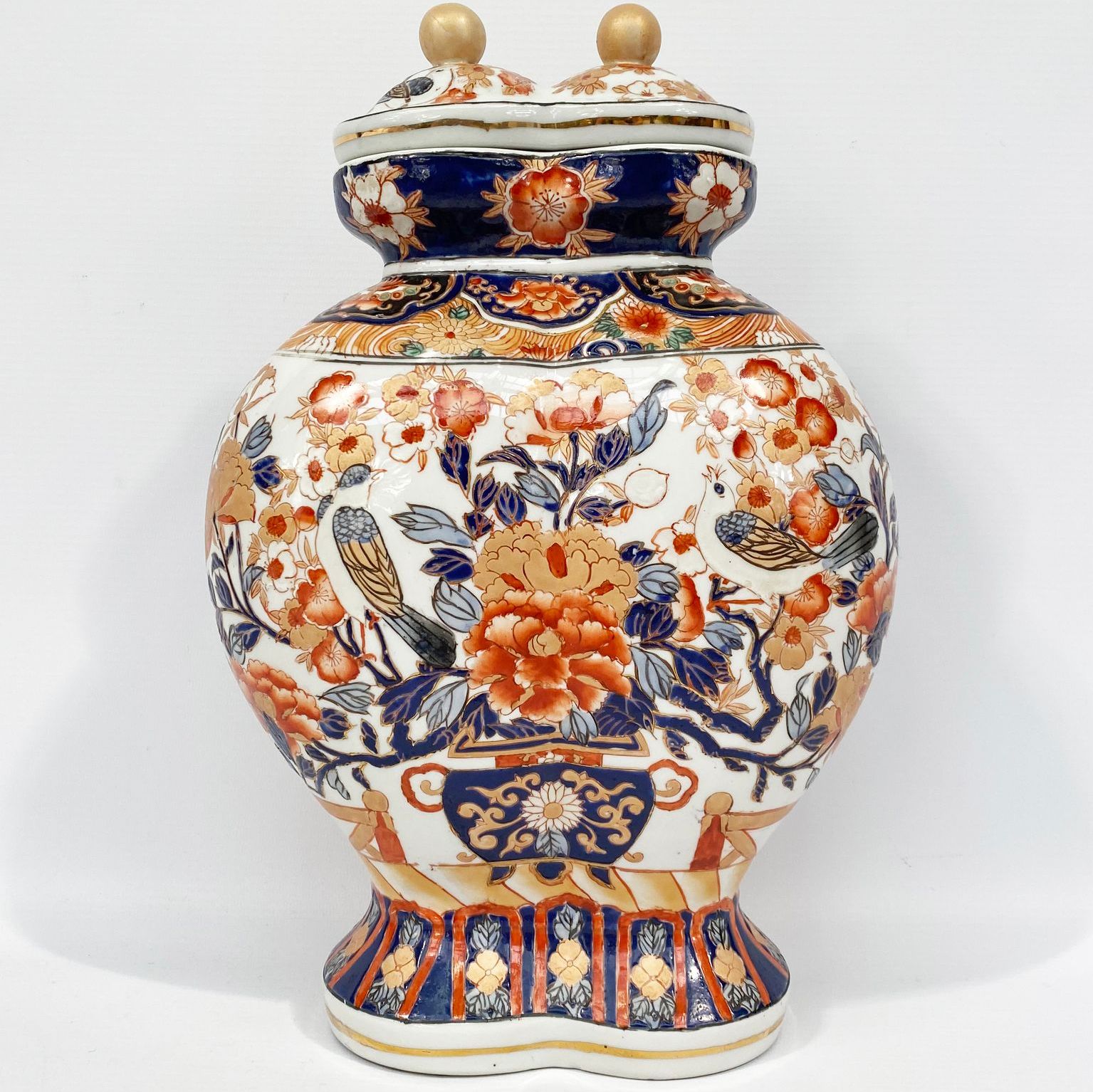 Imari porcelain vase