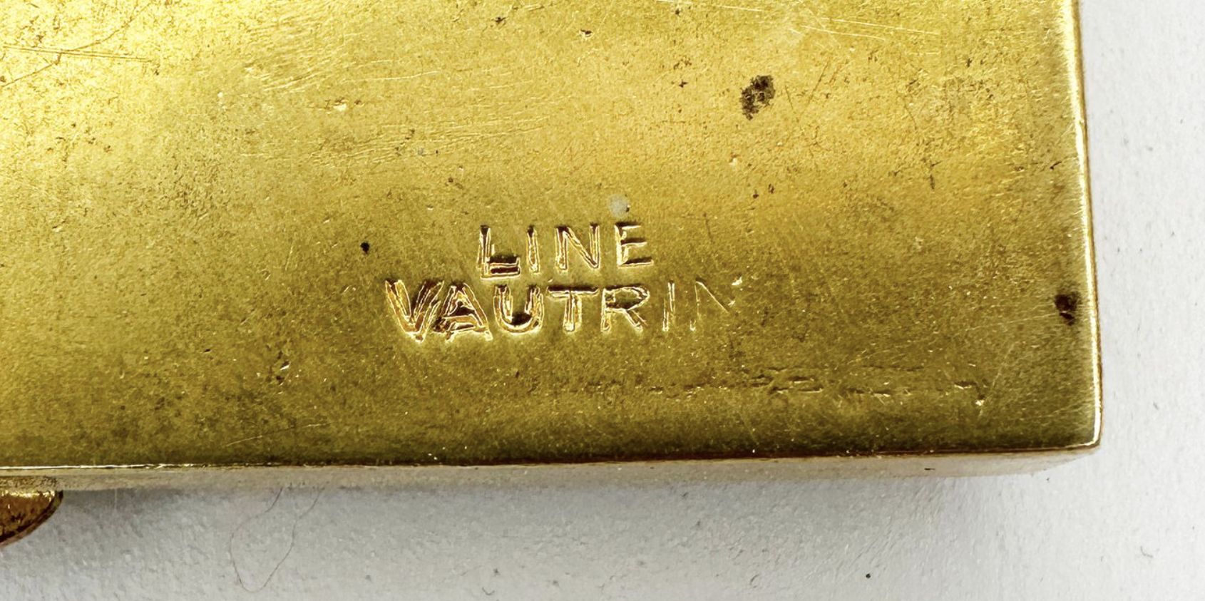 Line Vautrin's signature