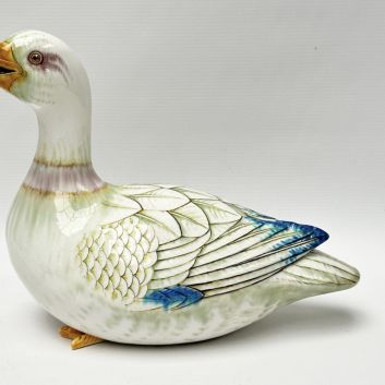 Théodore DECK (1823-1891), Small duck in polychrome ceramic