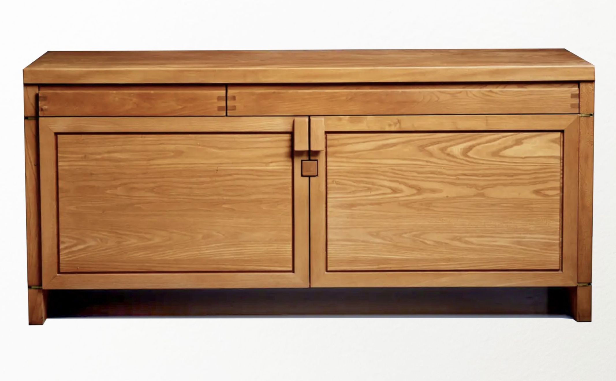 Chapo, low sideboard model R08 in elm