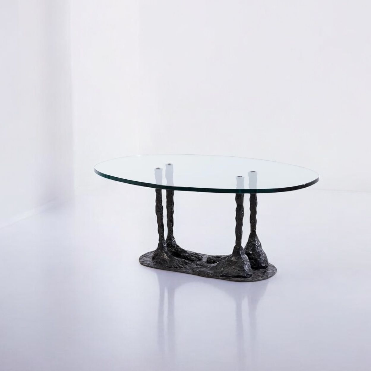 Robert Couturier, bronze table