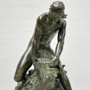 Raoul LARCHE (1860-1912) The fisherman, Bronze with green patina