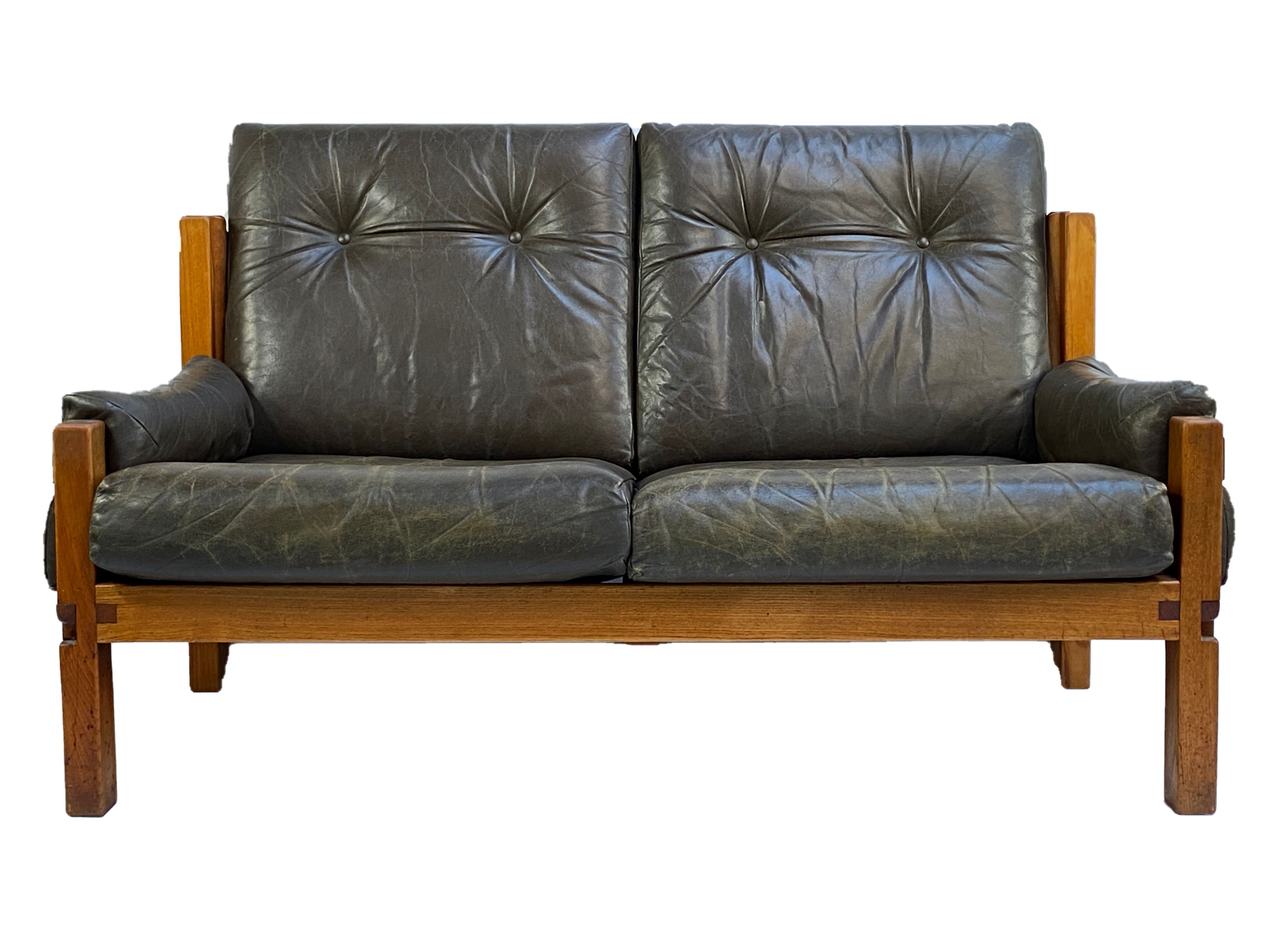 Chapo, elm and leather sofa