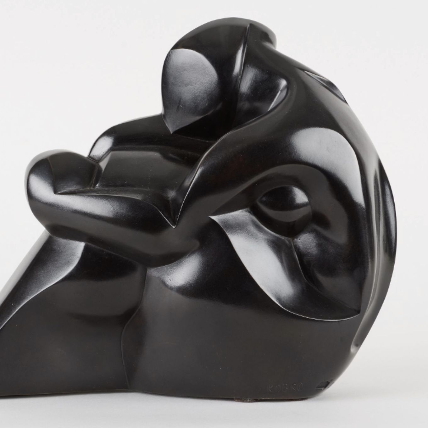 Katarzyna Kobro, sculpture en bronze