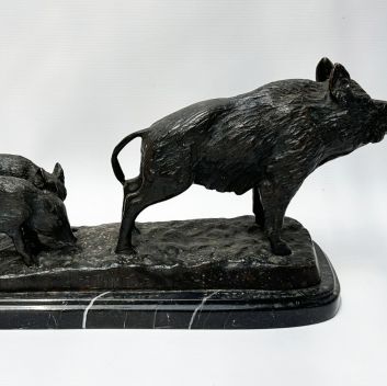 Yves BENOIST-GIRONIERE (1903-1983) Wild boar and its wild boar, bronze print with brown patina