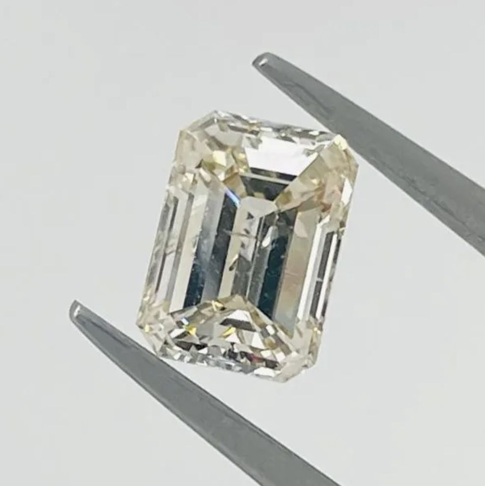 2 carat polished natural diamond