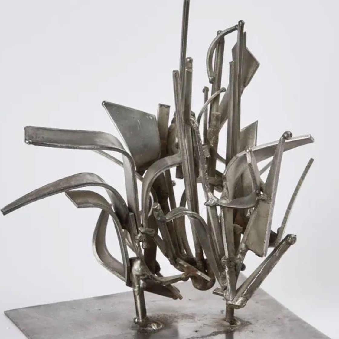 Albert Féraud, sculpture en acier inoxydable