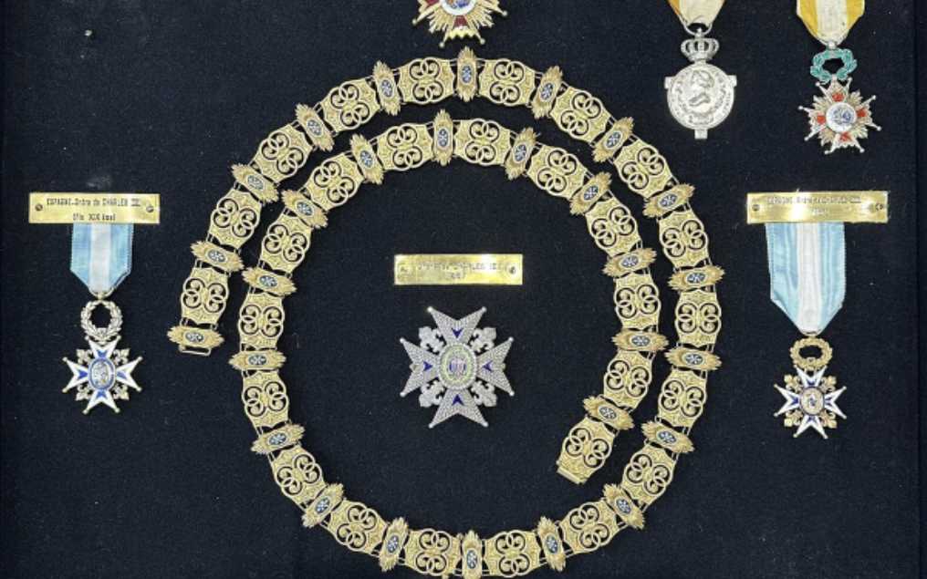 Spain, 13 decorations, including Isabella the Catholic and the Order of Charles III