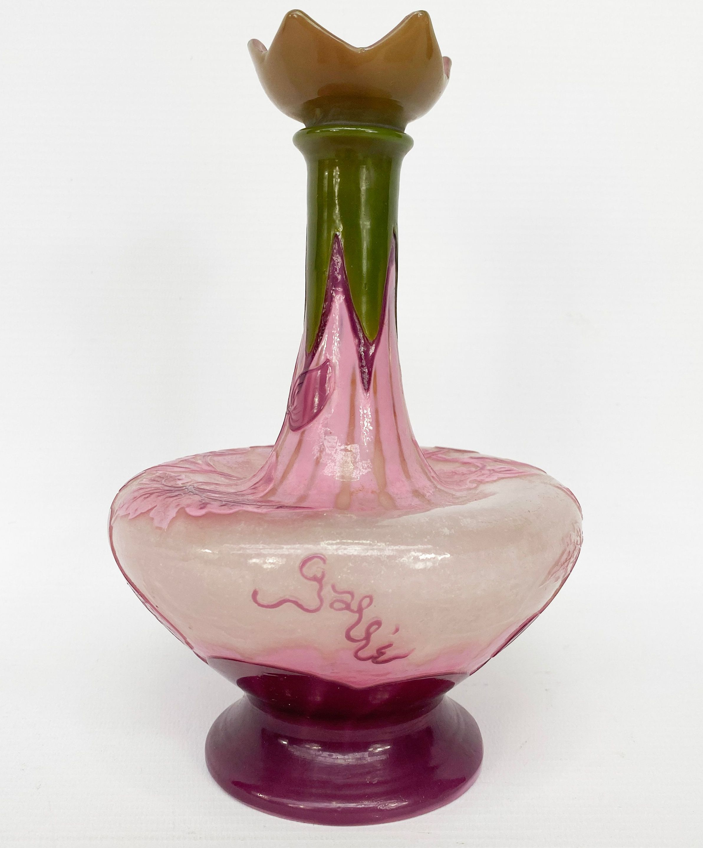 Gallé, pâte de verre vase signed on the glass balloon