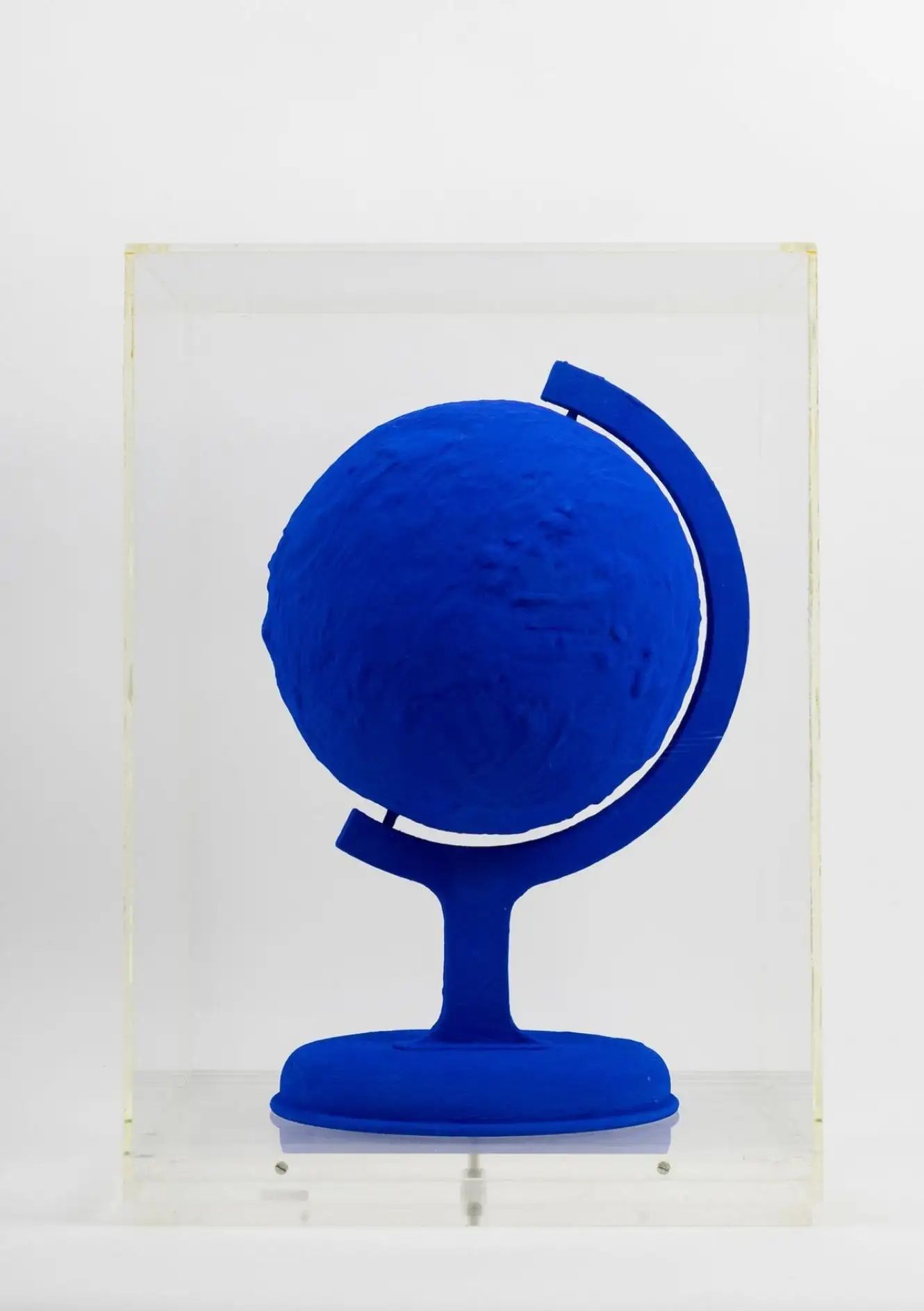 Yves Klein, sculpture