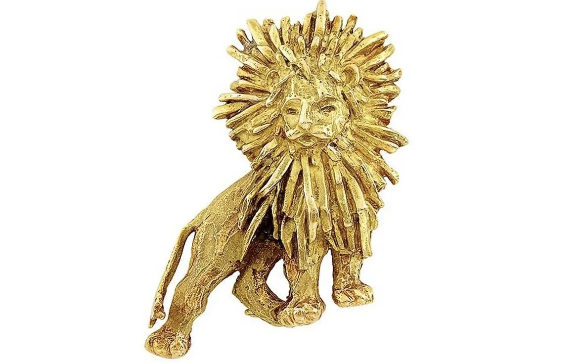 Chaumet, lion brooch in white gold