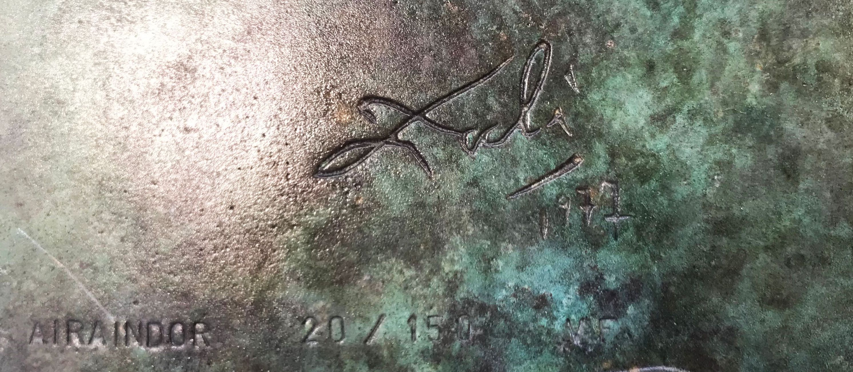 Dali Bronze Signature