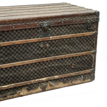 Louis VUITTON Travel trunk in coated canvas with stencilled checkerboard pattern