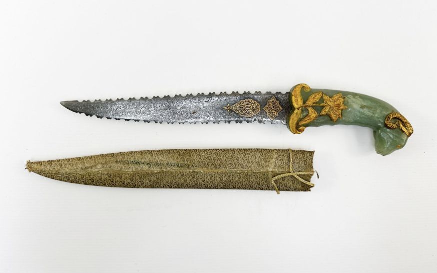 Mughal dagger, jade hilt