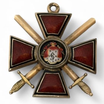 RUSSIA Gold (583 thousandths) and enamel military cross of the Order of Saint Vladimir, 4th class