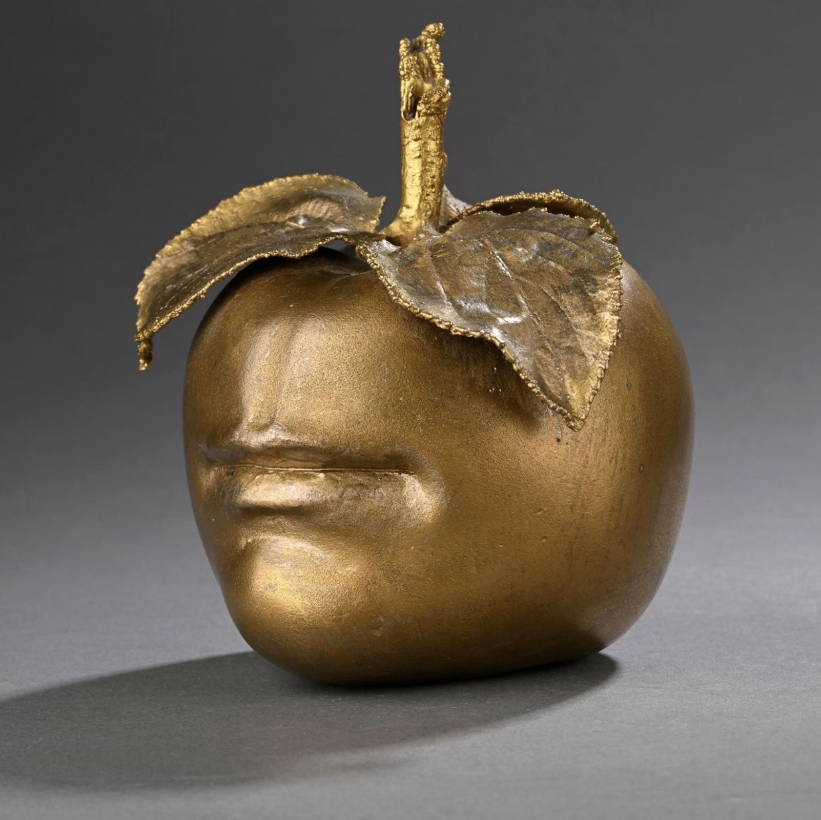 Claude Lalanne, pomme en bronze doré