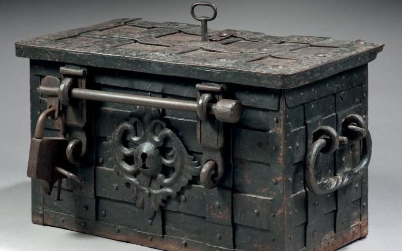 Carved wood Renaissance chest