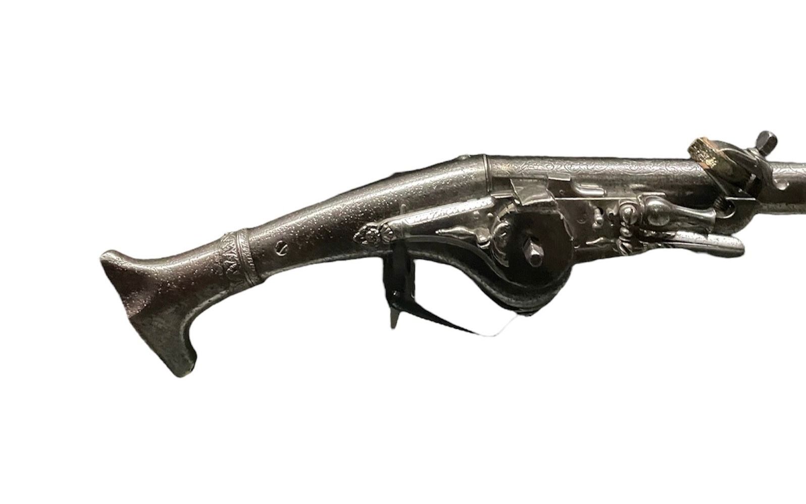 Classic spinning-wheel pistol, 17th century