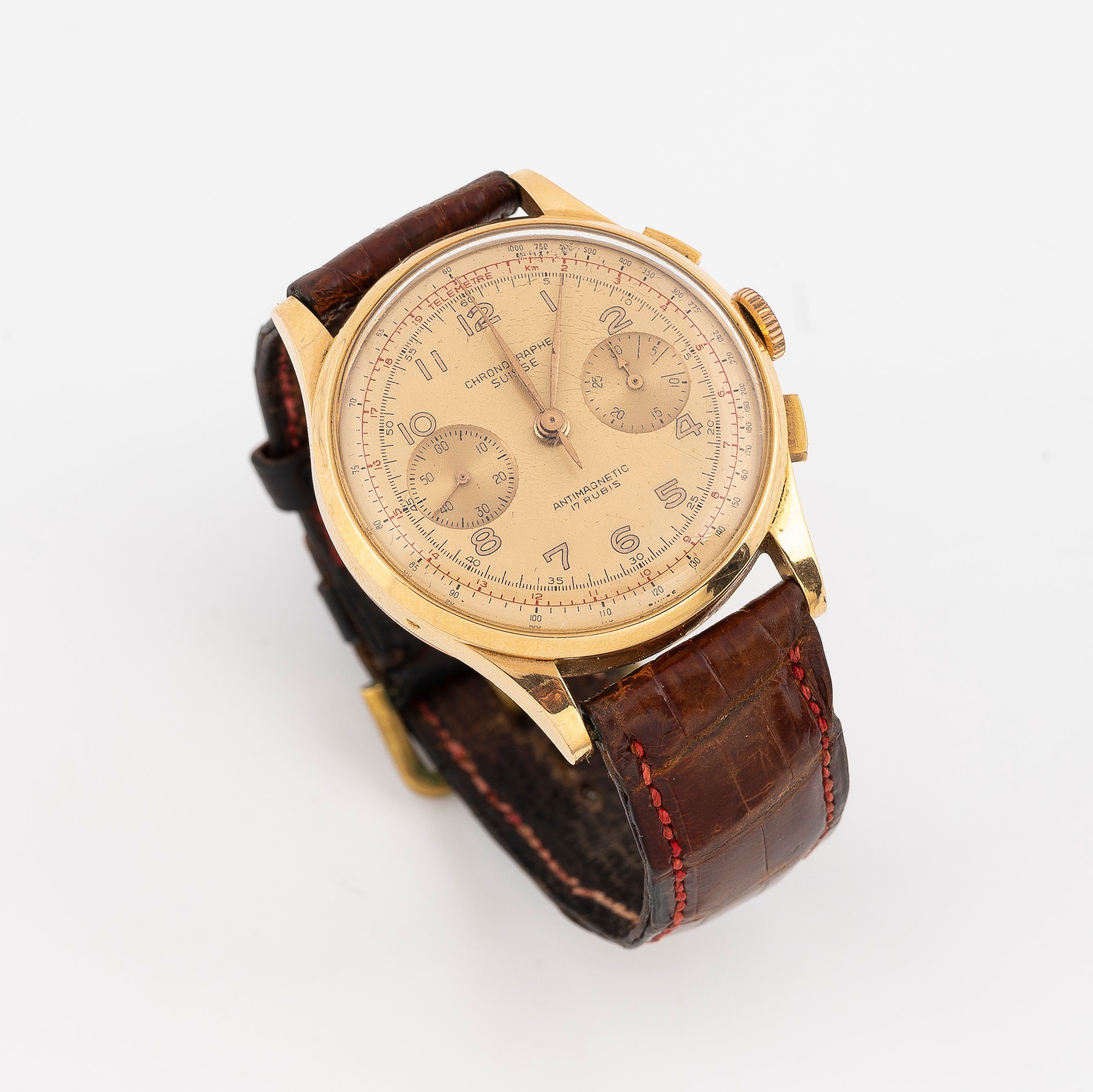 Swiss Chronograph, Men's watch in yellow gold (circa 1950)