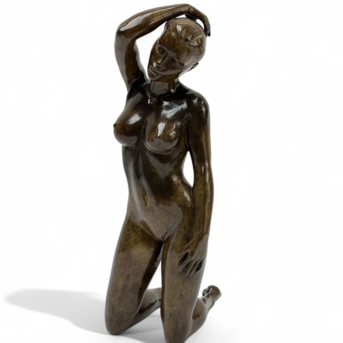 Estimate Marie Paule Deville Chabrolle, bronze with brown patina