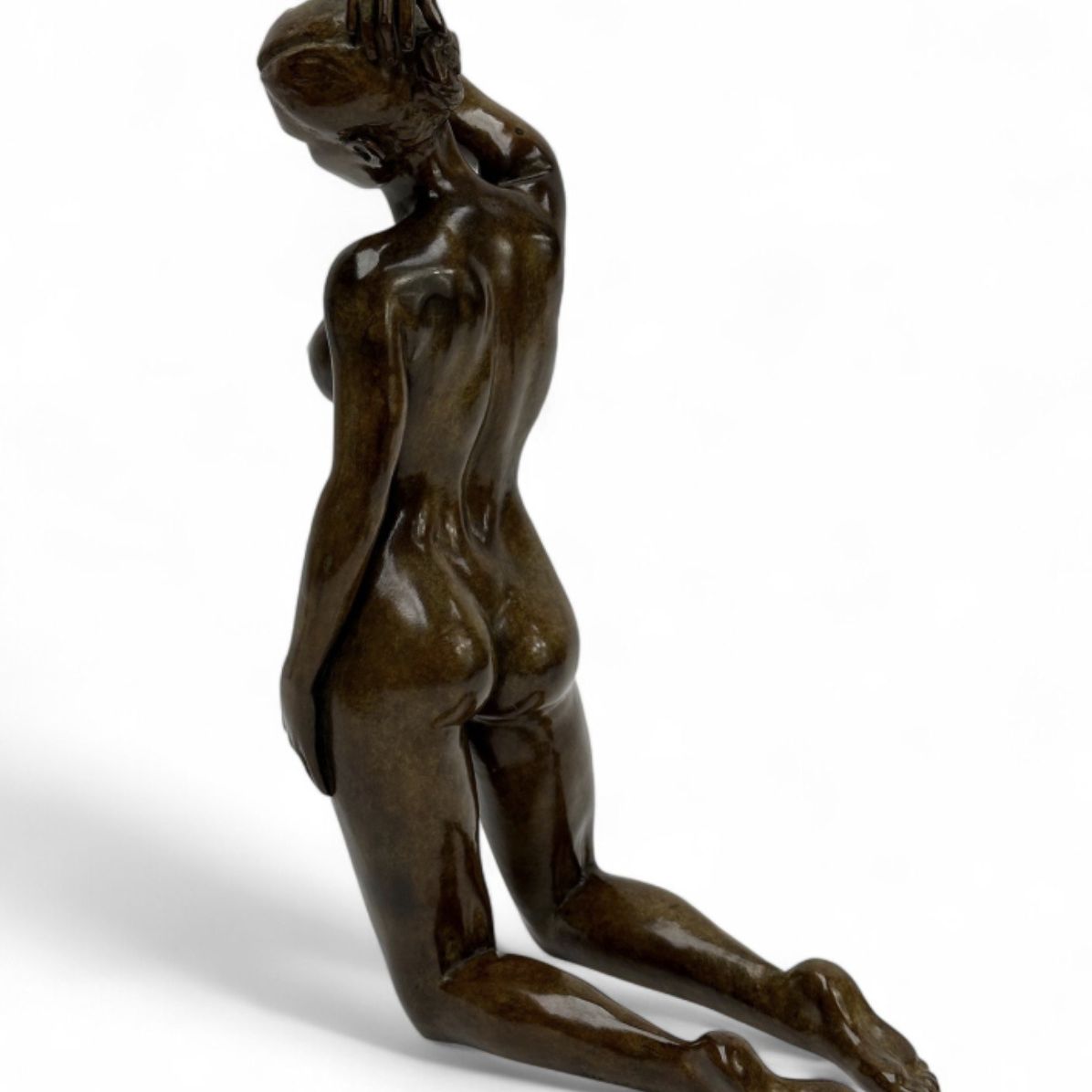 Estimate Marie Paule Deville Chabrolle, bronze with brown patina