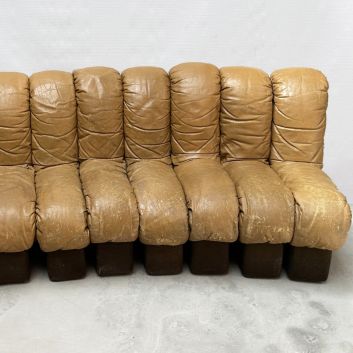 Eleanora PEDUZZI-RIVA (born 1939) Ueli BERGER (1937-2008) Klaus VOGT (born 1938) HEINZ ULRICH (20th) DE SEDE (publisher) Modular sofa model DS-600