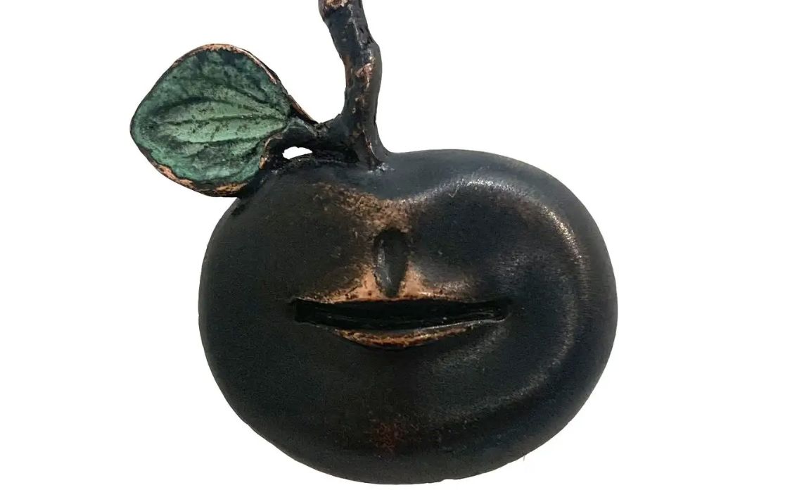 Claude Lalanne, apple brooch