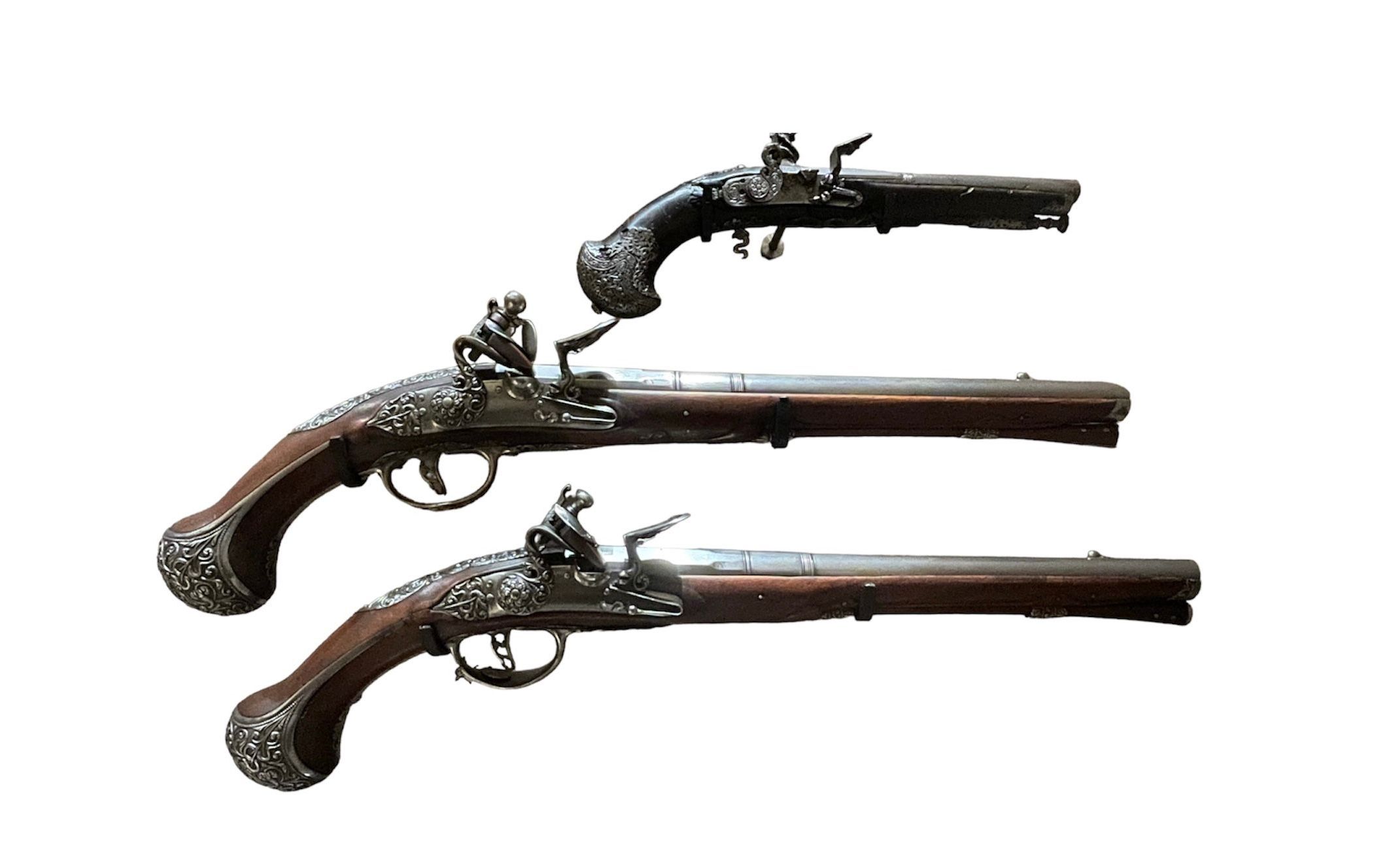 Flintlock pistols by Boutet