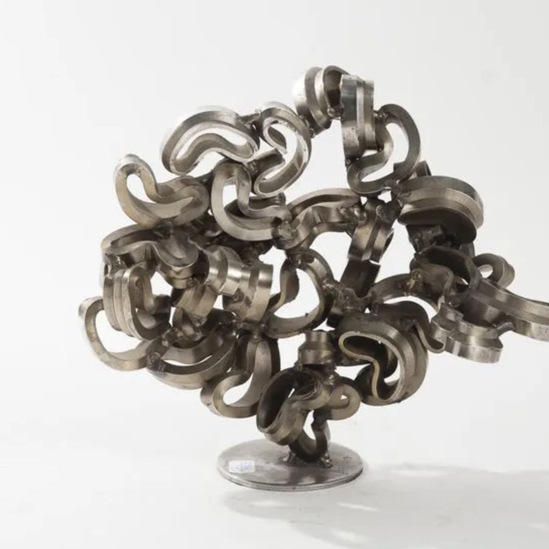 Albert Féraud, sculpture en acier inoxydable