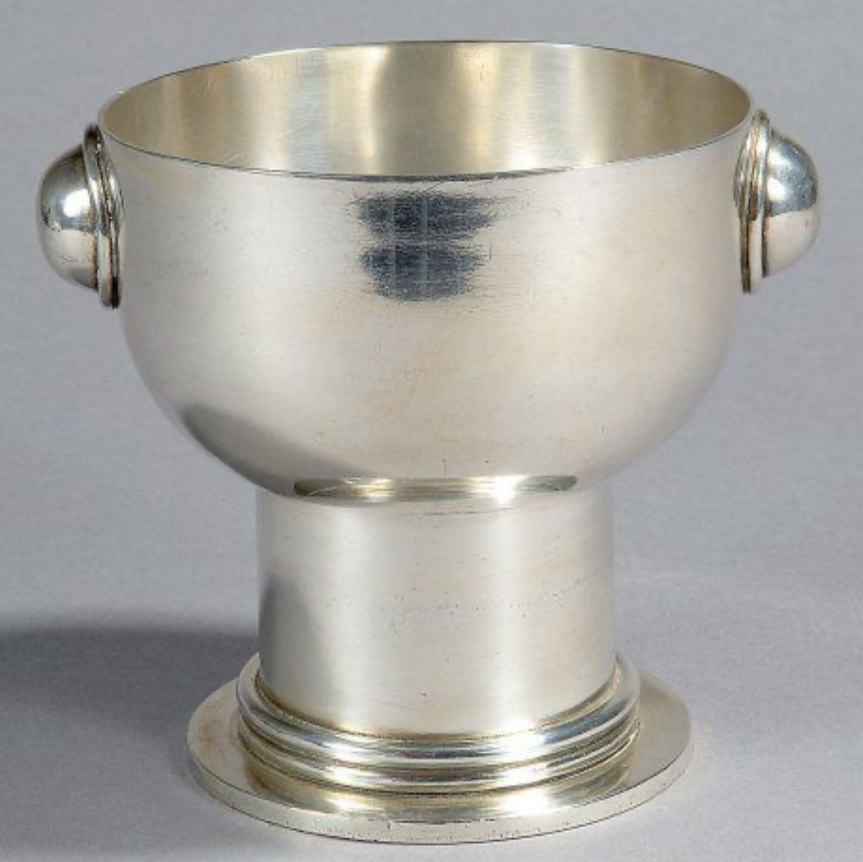 Després, silver bowl