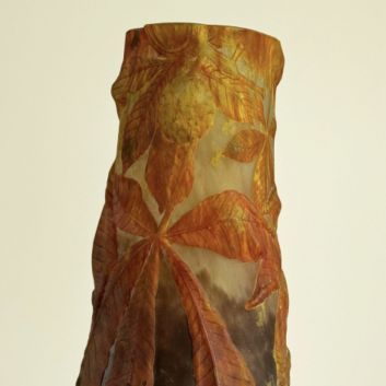 DAUM - NANCY "Marronnier" vase with curved ovoid body and hooked-cut neck