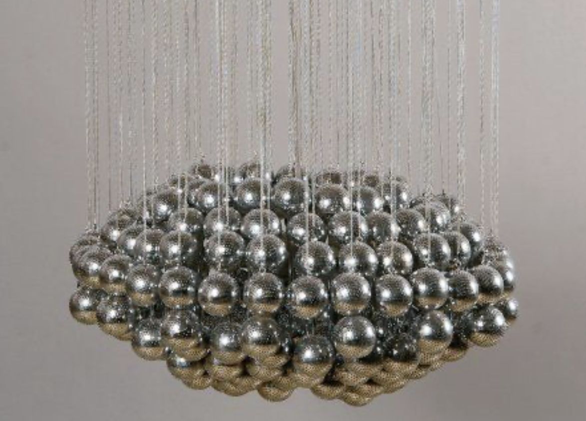 Panton, metal suspension