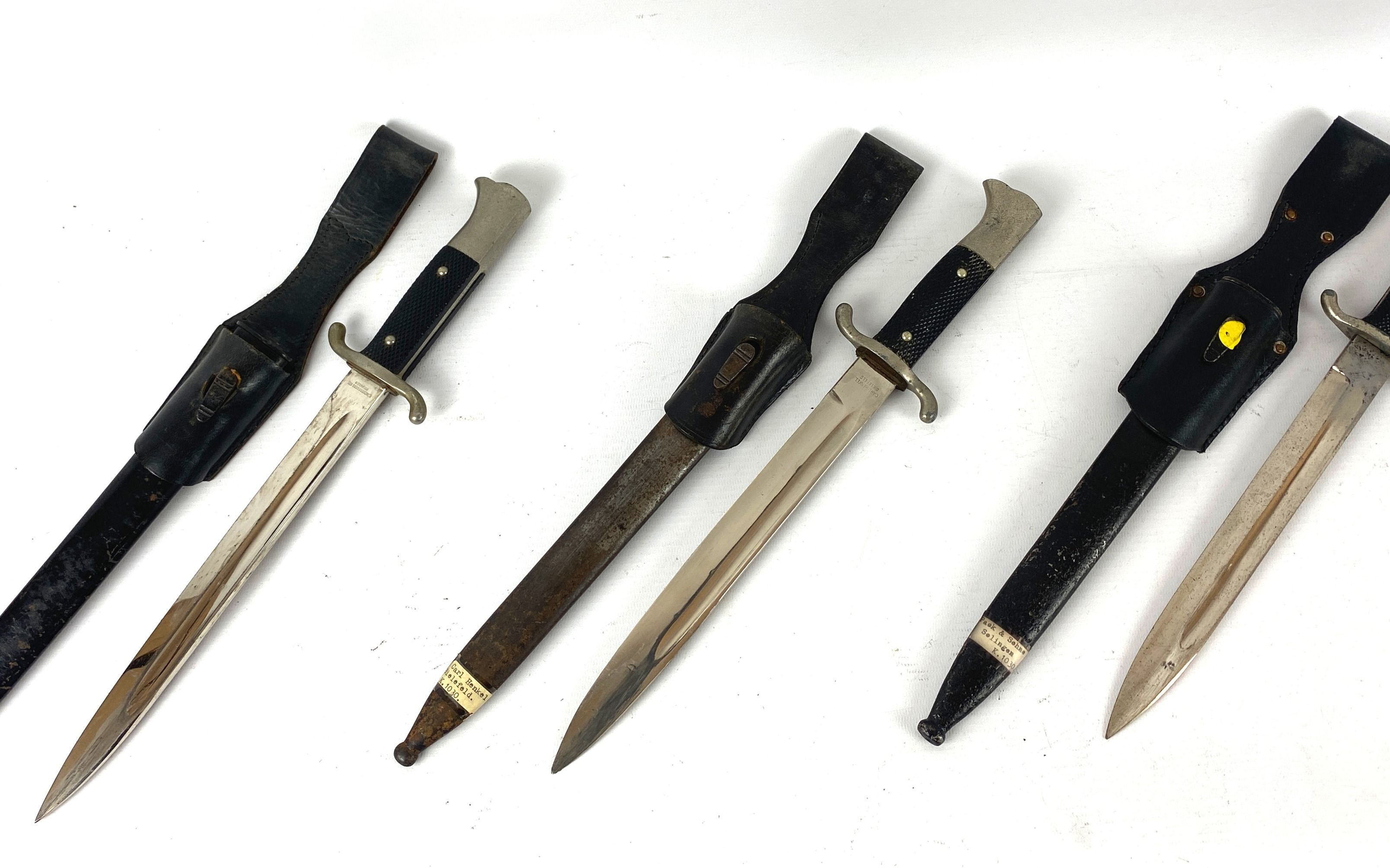 Set of 3 bayonets 20th century