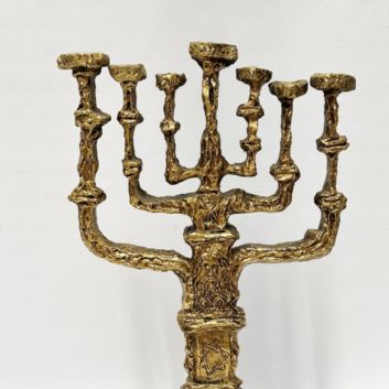 Salvador DALI (1904-1989) Golden patina bronze Menorah on veined marble base