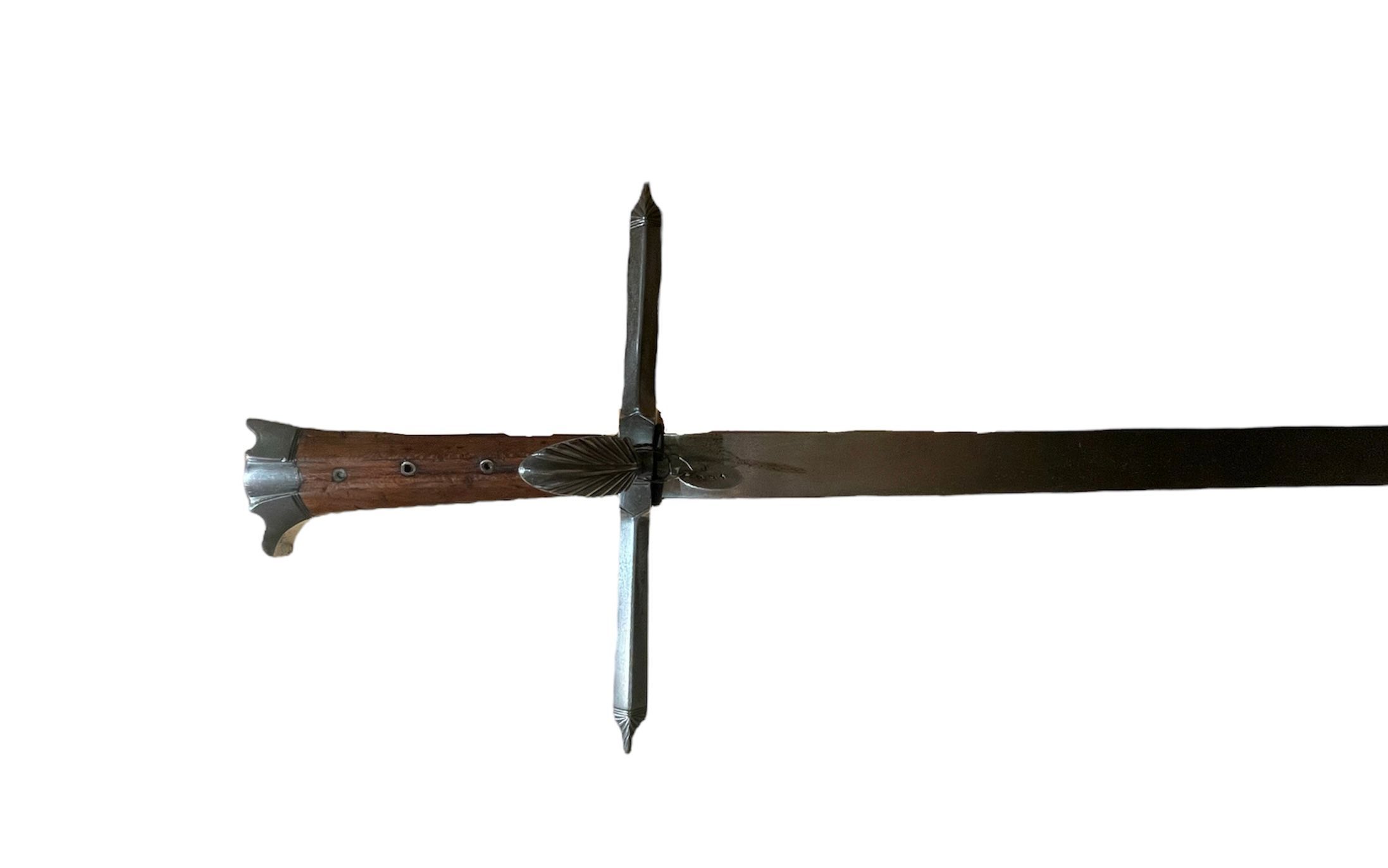 Hunting sword hilt