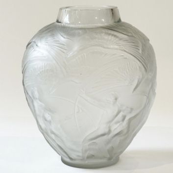 René LALIQUE (1860-1945), "Archers" vase, model created in 1921