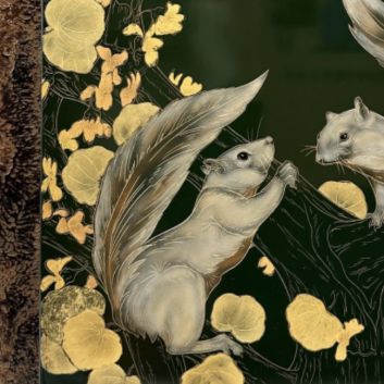 Gaston Suisse (1896-1988), Malaysian squirrels, lacquer panel