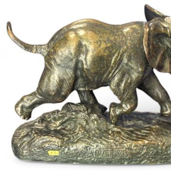 D'après Antoine Louis BARYE (1796-1875) Éléphant du Sénégal Bronze patiné