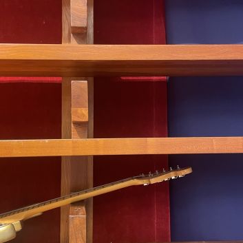 Pierre CHAPO (1927-1987), B17 C wall bookcase in elm, circa 1980